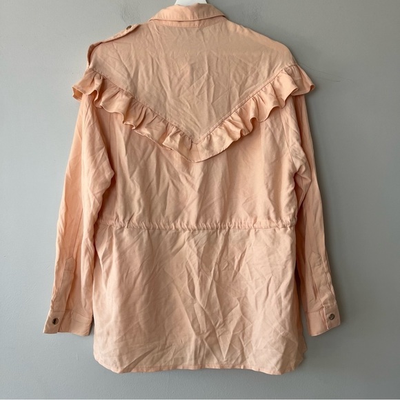 Roly Poly Peach Ruffled Snap Up Top Large - Picture 2 of 14